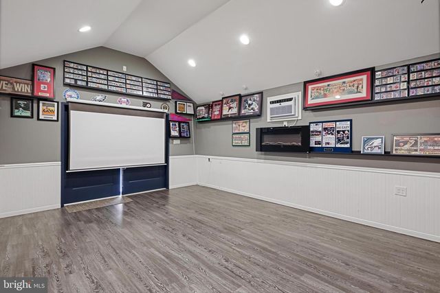 8320 ALICIA ST, Philadelphia, PA 19111