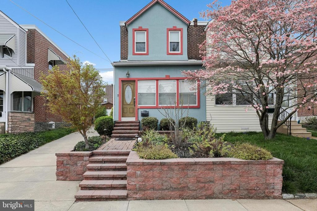 8320 ALICIA ST, Philadelphia, PA 19111