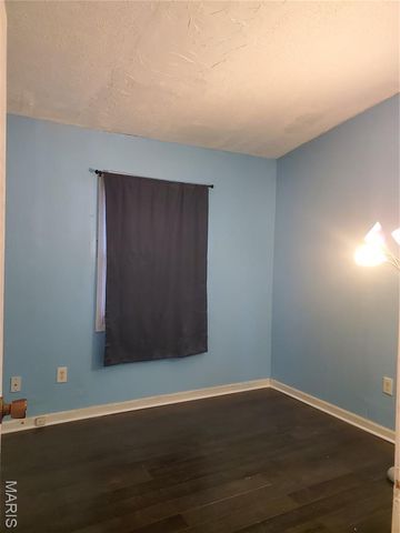 1121 St Helena Drive, Cahokia, IL 62206