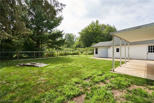 3261 Dewalt Drive, Akron, OH 44312