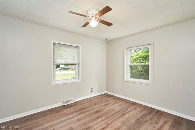 3261 Dewalt Drive, Akron, OH 44312