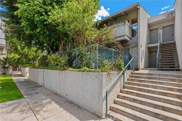 20134 Leadwell 126, Winnetka, CA 91306