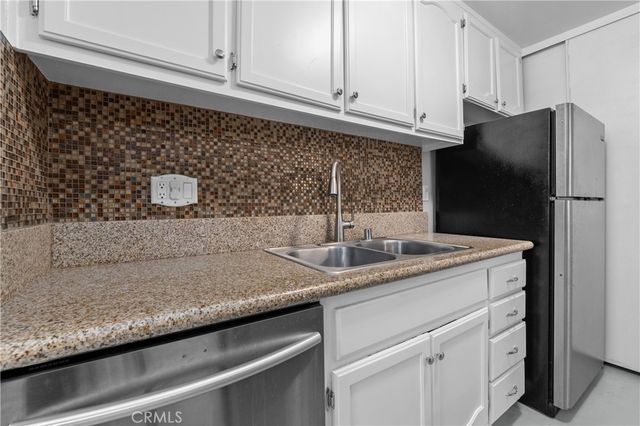 20134 Leadwell 126, Winnetka, CA 91306