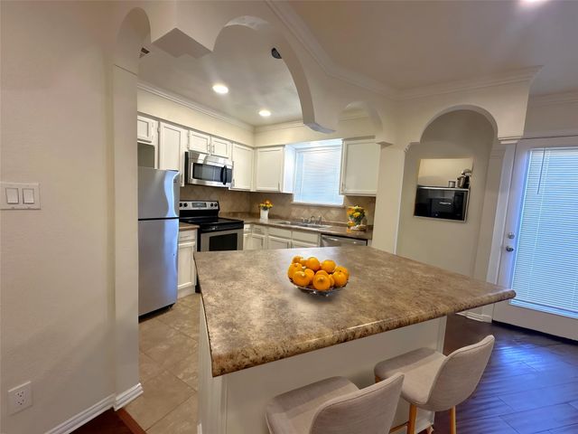 1600 Pecan Chase Circle 6, Arlington, TX 76012