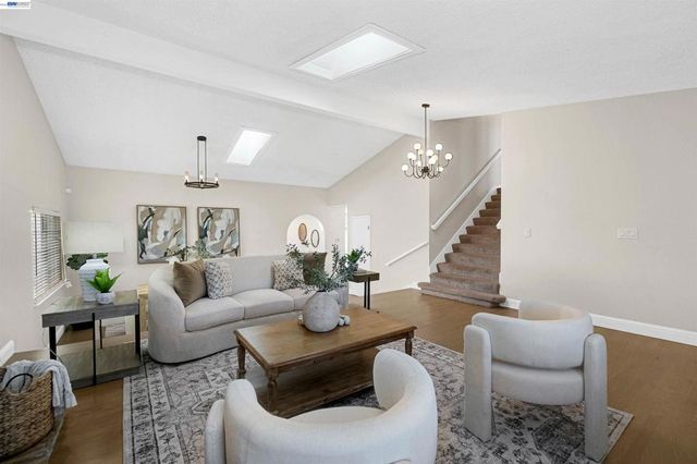 24346 Chandler Rd, Hayward, CA 94545