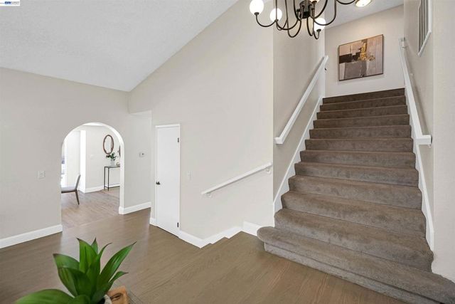 24346 Chandler Rd, Hayward, CA 94545