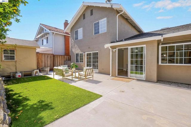 24346 Chandler Rd, Hayward, CA 94545