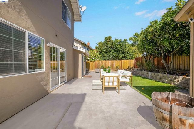 24346 Chandler Rd, Hayward, CA 94545