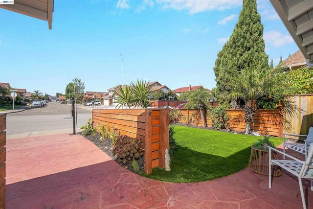 24346 Chandler Rd, Hayward, CA 94545