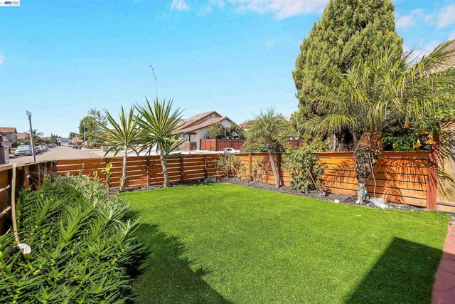 24346 Chandler Rd, Hayward, CA 94545