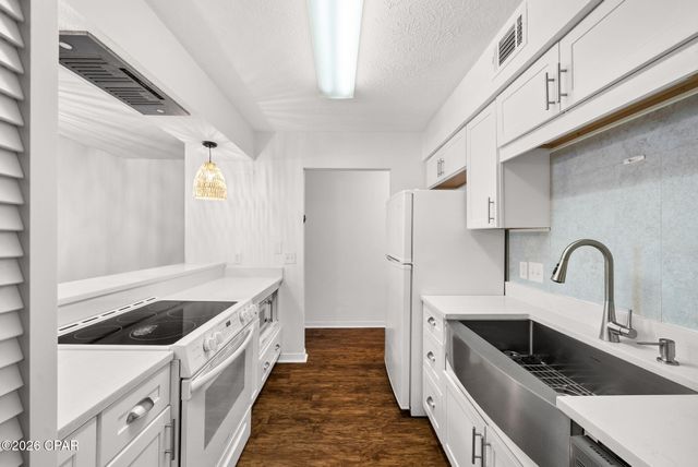 6504 N Lagoon Drive, Panama City, FL 32408