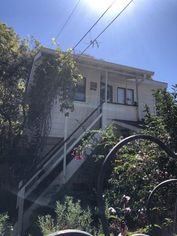 709 El Salto Drive, Capitola, CA 95010