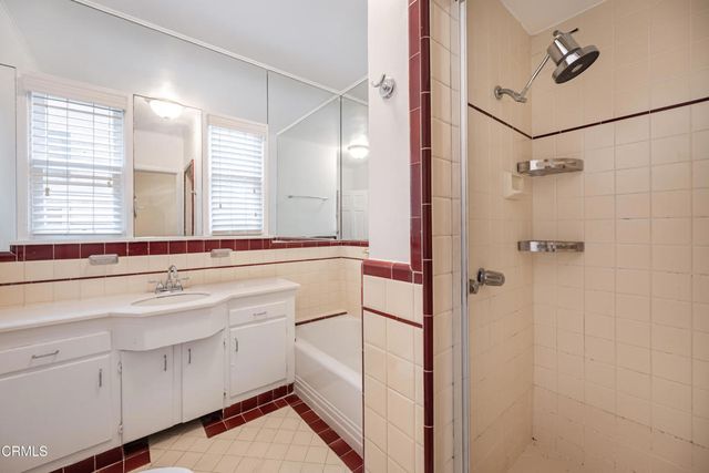 1720 N Vista Street, Los Angeles, CA 90046