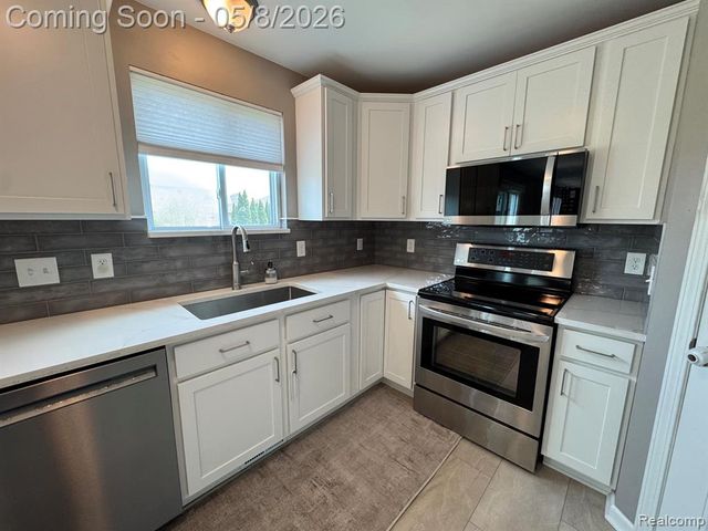 20489 Damask Circle, Clinton Township, MI 48038