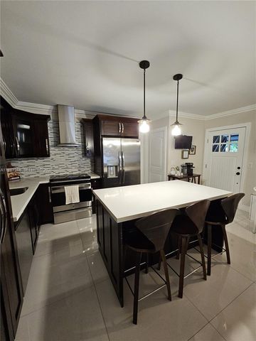 70 NW 31st St 1, Miami, FL 33127