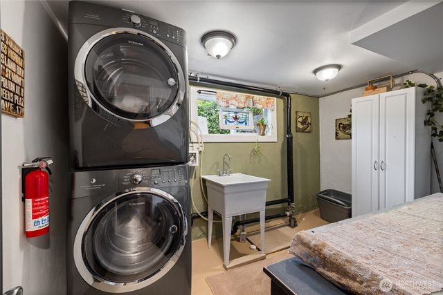 103 S 48th Street, Tacoma, WA 98408