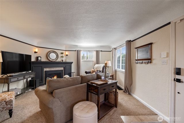 103 S 48th Street, Tacoma, WA 98408
