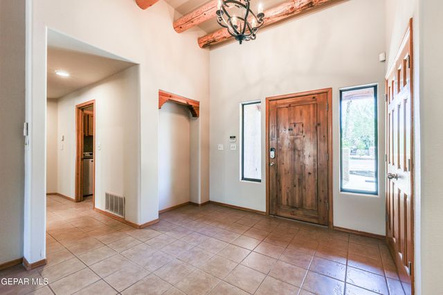 716 Kapriz Avenue, El Paso, TX 79932