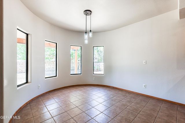 716 Kapriz Avenue, El Paso, TX 79932