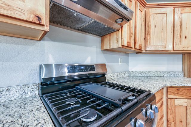 716 Kapriz Avenue, El Paso, TX 79932