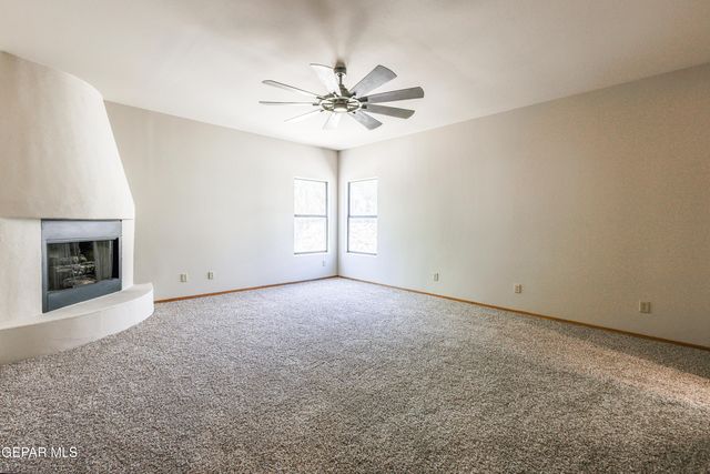 716 Kapriz Avenue, El Paso, TX 79932
