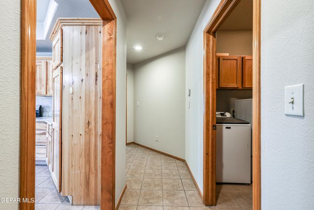 716 Kapriz Avenue, El Paso, TX 79932