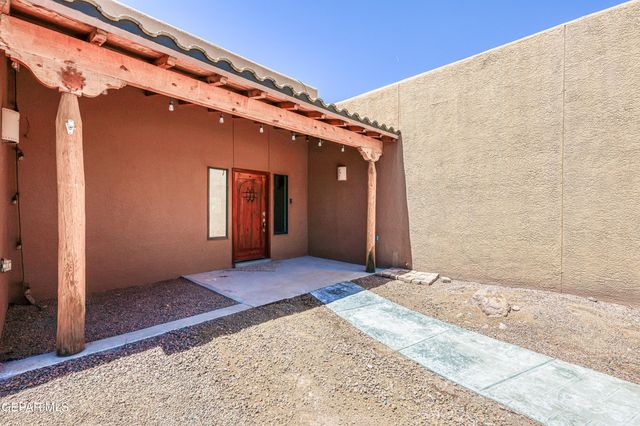 716 Kapriz Avenue, El Paso, TX 79932