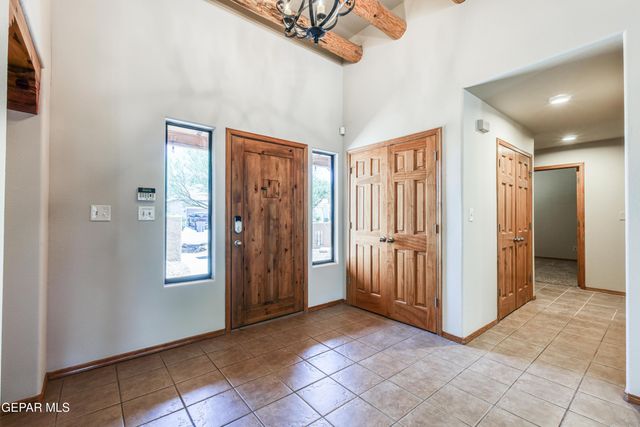 716 Kapriz Avenue, El Paso, TX 79932