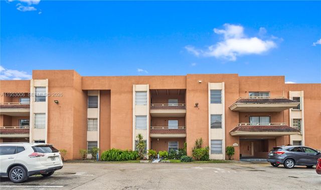 17500 NW 68th Ave D1004, Hialeah, FL 33015