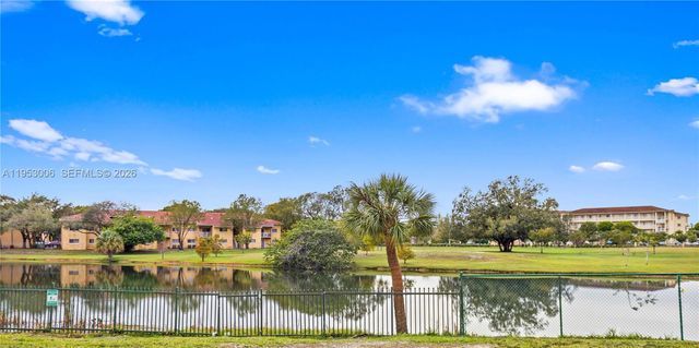 17500 NW 68th Ave D1004, Hialeah, FL 33015