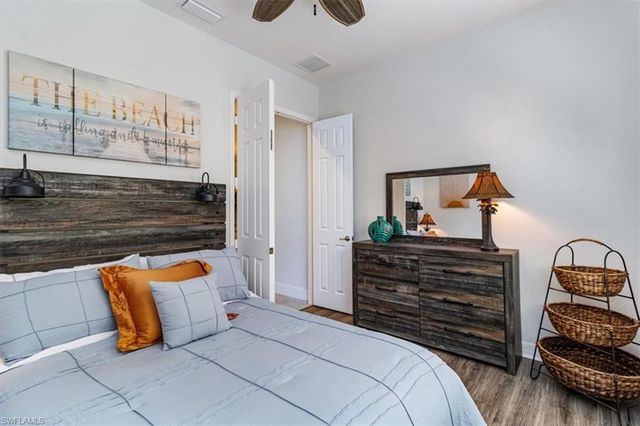 13441 Coronado DR, Naples, FL 34109