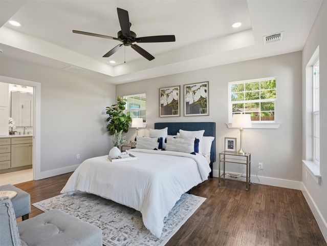 4016 Locke Avenue, Fort Worth, TX 76107