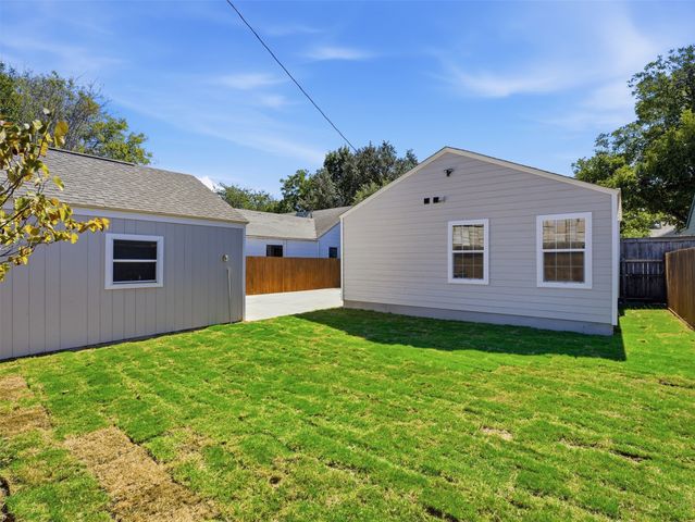 4016 Locke Avenue, Fort Worth, TX 76107