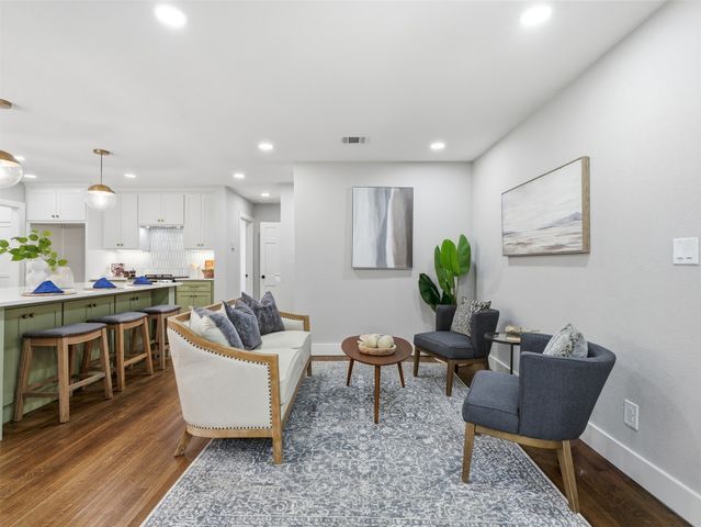 4016 Locke Avenue, Fort Worth, TX 76107