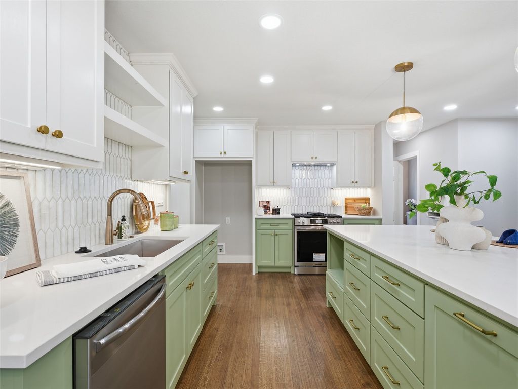 4016 Locke Avenue, Fort Worth, TX 76107