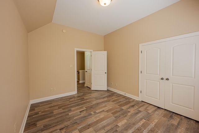 5231 NEWTON OAK CIR, Memphis, TN 38117