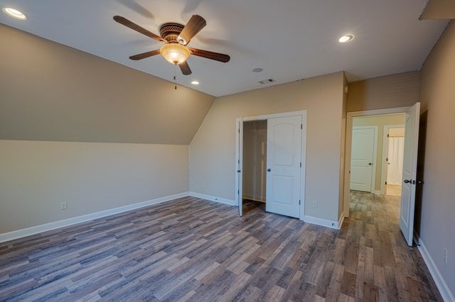 5231 NEWTON OAK CIR, Memphis, TN 38117