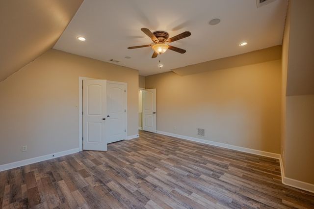 5231 NEWTON OAK CIR, Memphis, TN 38117