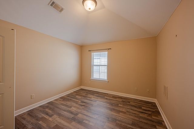 5231 NEWTON OAK CIR, Memphis, TN 38117