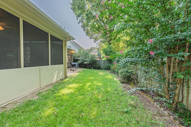 5231 NEWTON OAK CIR, Memphis, TN 38117