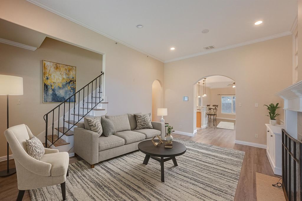 5231 NEWTON OAK CIR, Memphis, TN 38117