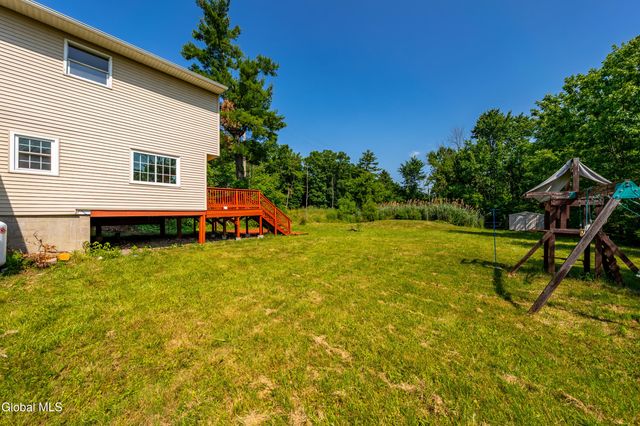 9 Lower Newtown Road, Halfmoon, NY 12188