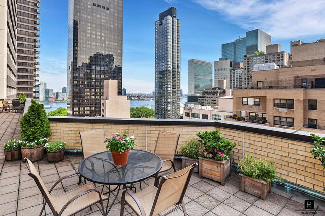 301 E 48th St Apt 8K, New York City, NY 10017
