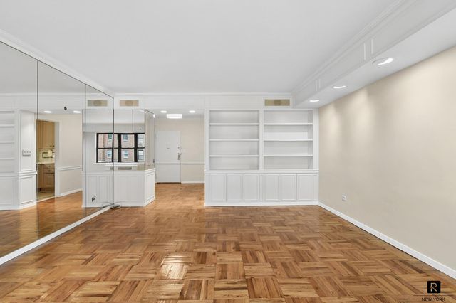 301 E 48th St Apt 8K, New York City, NY 10017