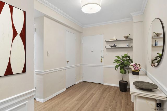 301 E 48th St Apt 8K, New York City, NY 10017