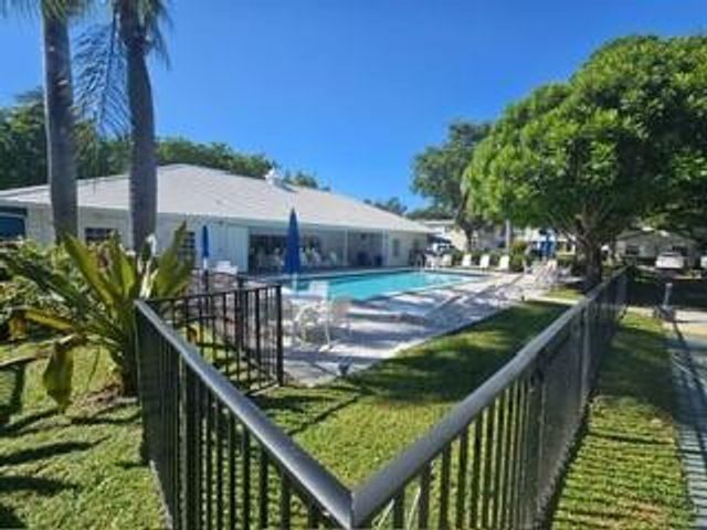 6287 BAY CLUB Drive 2, Fort Lauderdale, FL 33308