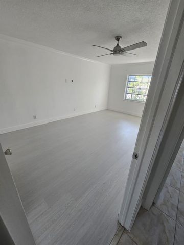 6287 BAY CLUB Drive 2, Fort Lauderdale, FL 33308