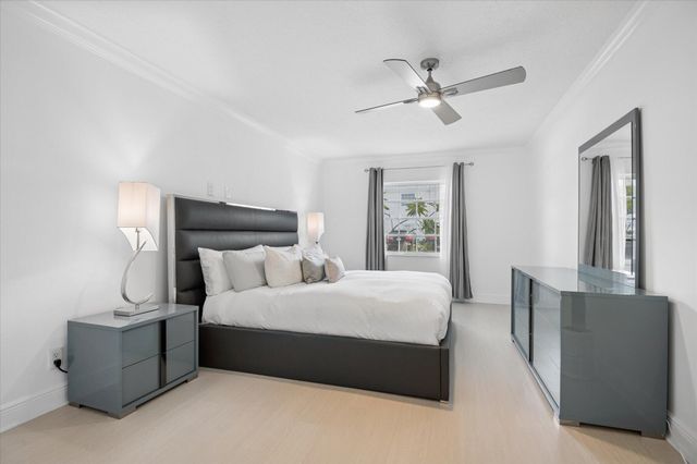 6287 BAY CLUB Drive 2, Fort Lauderdale, FL 33308
