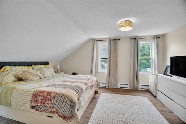 20 Barney Street, Warren, RI 02885