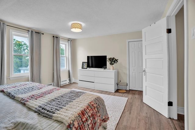 20 Barney Street, Warren, RI 02885